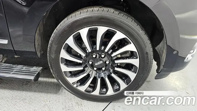 LINCOLN NAVIGATOR 2023 — 59 934 км, Корея — под ключ — фото 5