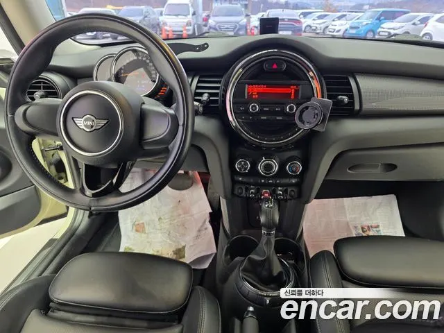MINI COOPER D 2015 — 91 000 км, белый-перламутр, Корея — под ключ — фото 9