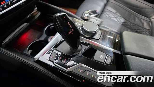 BMW 6 SERIES GT 2019 — 113 212 км, серебристый, Корея — под ключ — фото 9