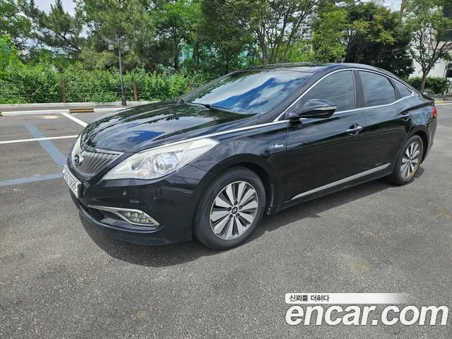HYUNDAI GRANDEUR HYBRID 2016 — 154 000 км, чёрный, Корея — под ключ — фото 1