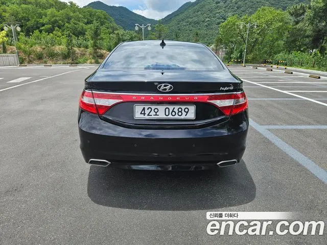 HYUNDAI GRANDEUR HYBRID 2016 — 154 000 км, чёрный, Корея — под ключ — фото 4