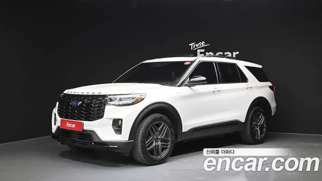 FORD EXPLORER 2025