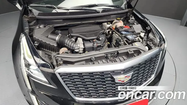 CADILLAC XT5 2020 — 99 530 км, чёрный, Корея — под ключ — фото 6