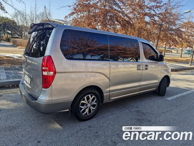 HYUNDAI GRAND STAREX 2018 — 108 904 км, серебристый, Корея — под ключ — фото 4