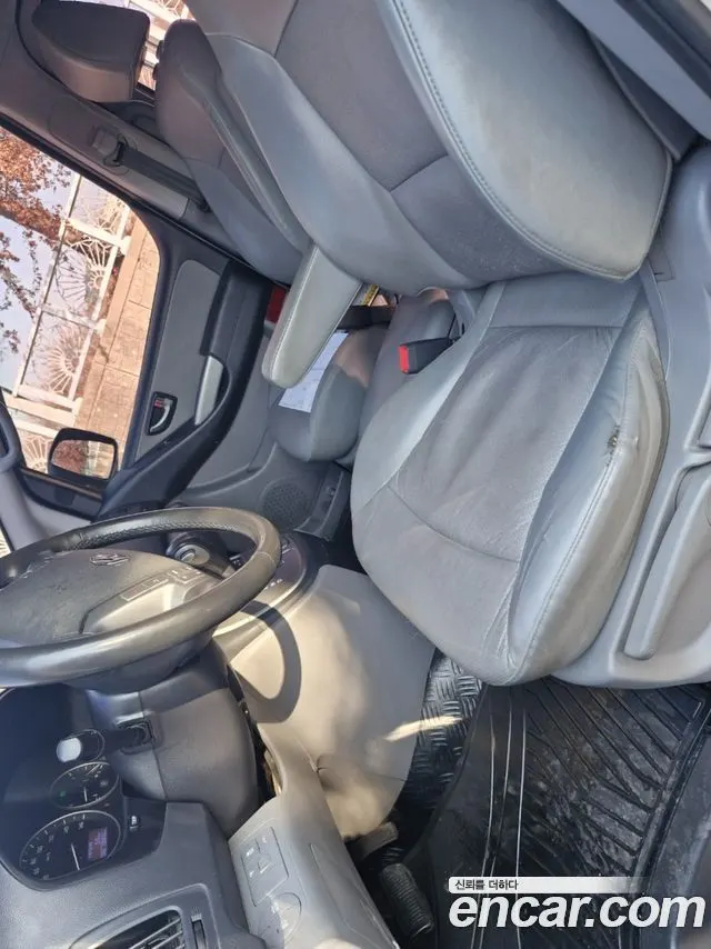 HYUNDAI GRAND STAREX 2018 — 108 904 км, серебристый, Корея — под ключ — фото 6