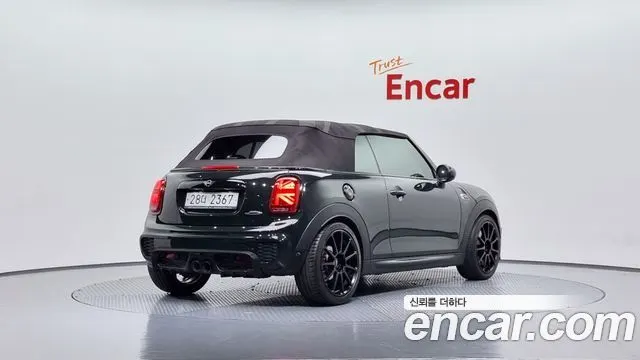 MINI COOPER S CONVERTIBLE 2019 — 80 431 км, тёмно-зелёный, Корея — под ключ — фото 2