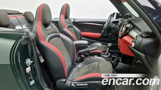 MINI COOPER S CONVERTIBLE 2019 — 80 431 км, тёмно-зелёный, Корея — под ключ — фото 12