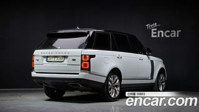 LAND ROVER RANGE ROVER (4 ПОК.) 2021 — 79 404 км, белый, Корея — под ключ — фото 2