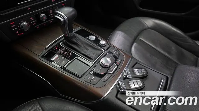 AUDI A6 2015 — 136 334 км, серебристо-серый, Корея — под ключ — фото 9