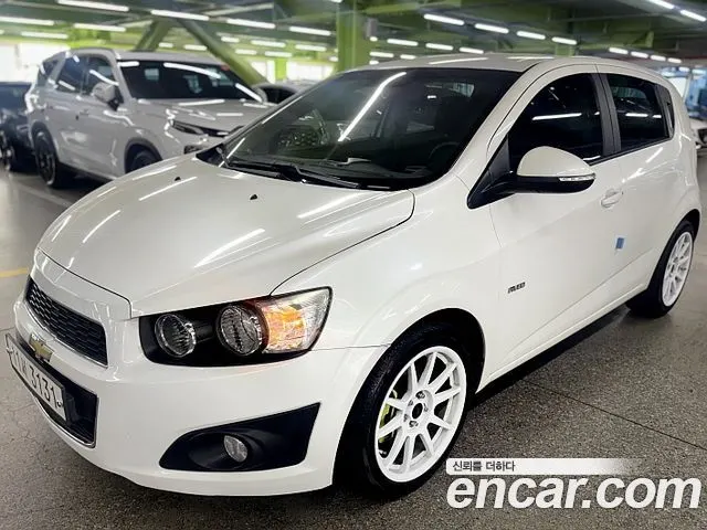 CHEVROLET AVEO HATCHBACK 2015