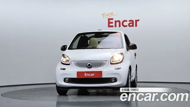 SMART FORTWO CABRIO 2017 — 51 581 км, белый, Корея — под ключ — фото 3