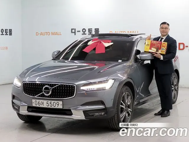 Volvo V90 Cross Country — из Кореи под ключ