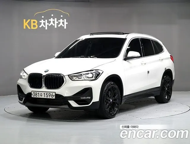 BMW X1 2020 — 34 423 км, белый, Корея — под ключ — фото 1