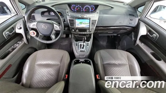 KGM KORANDO TURISMO 2016 — 159 843 км, серебристо-серый, Корея — под ключ — фото 7