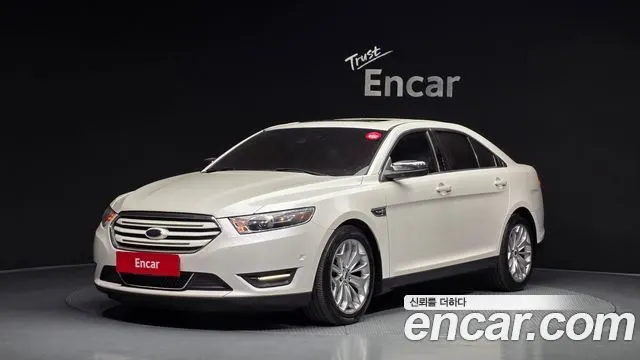 FORD TAURUS 2017