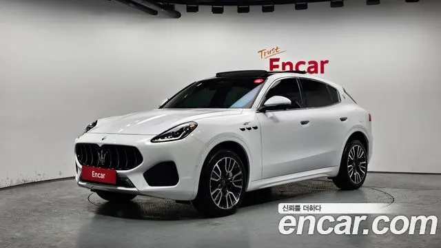 MASERATI GRECALE 2023