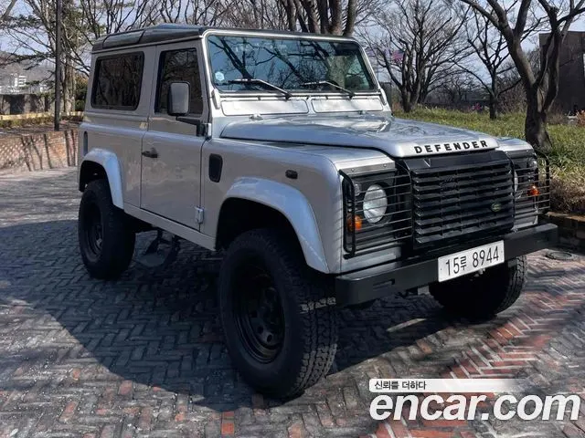 LAND ROVER DEFENDER 2004 — 130 000 км, серебристый, Корея — под ключ — фото 2