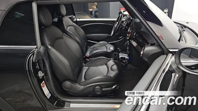 MINI COOPER S CONVERTIBLE 2015 — 82 382 км, чёрный, Корея — под ключ — фото 11