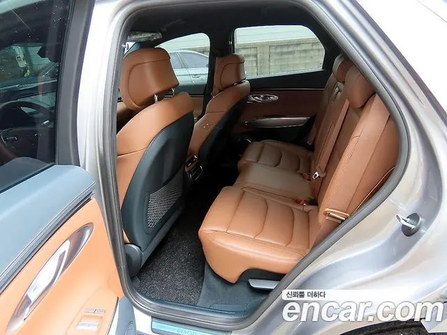 GENESIS GV70 2023 — 45 842 км, серебристо-серый, Корея — под ключ — фото 6