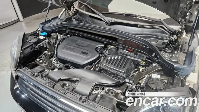 MINI COOPER D COUNTRYMAN 2019 — 110 246 км, серебристо-серый, Корея — под ключ — фото 6