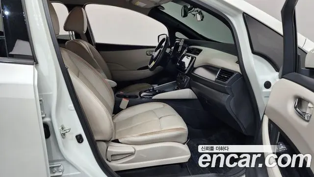 NISSAN LEAF (ZE1) 2019 — 94 275 км, белый, Корея — под ключ — фото 11