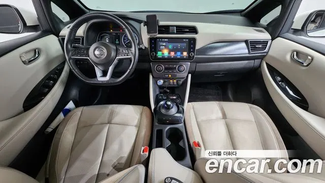 NISSAN LEAF (ZE1) 2019 — 94 275 км, белый, Корея — под ключ — фото 7