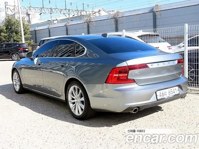 VOLVO S90 2017 — 140 544 км, серебристо-серый, Корея — под ключ — фото 3