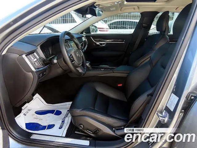 VOLVO S90 2017 — 140 544 км, серебристо-серый, Корея — под ключ — фото 4