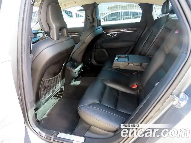 VOLVO S90 2017 — 140 544 км, серебристо-серый, Корея — под ключ — фото 5