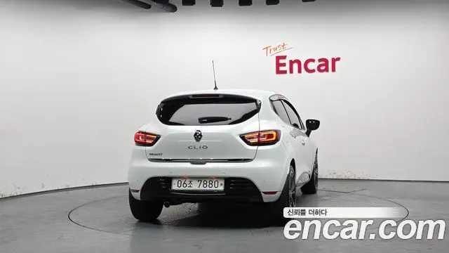 RENAULT KOREA CLIO 2019 — 107 152 км, белый, Корея — под ключ — фото 4