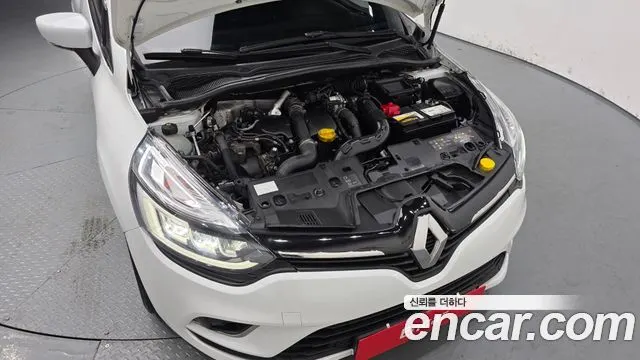 RENAULT KOREA CLIO 2019 — 107 152 км, белый, Корея — под ключ — фото 6