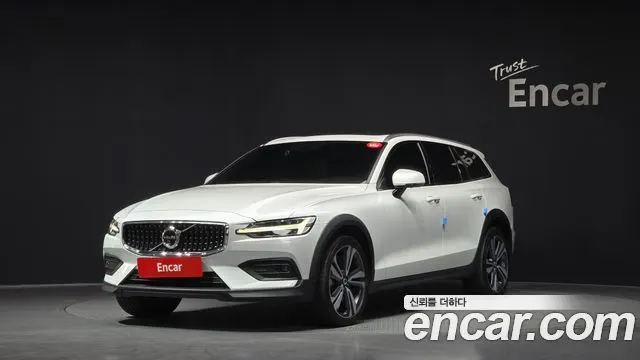 VOLVO V60 CROSS COUNTRY — из Кореи под ключ
