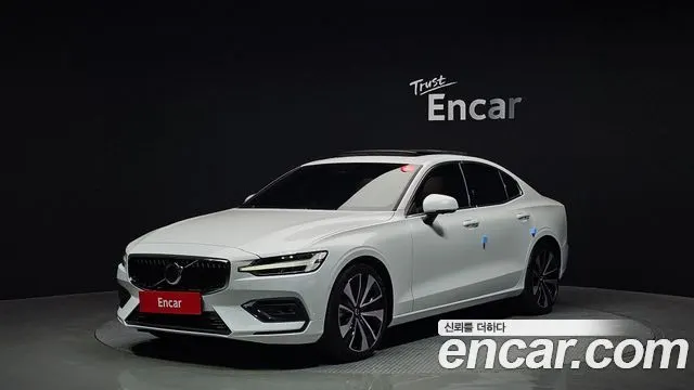 VOLVO S60 2024