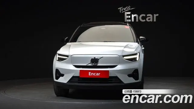 VOLVO XC40 RECHARGE 2024 — 17 720 км, белый, Корея — под ключ — фото 3