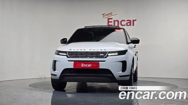 LAND ROVER RANGE ROVER EVOQUE (2 ПОК.) 2026 — 8 555 км, белый, Корея — под ключ — фото 3