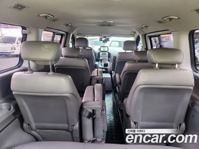 HYUNDAI GRAND STAREX 2014 — 148 240 км, серебристый, Корея — под ключ — фото 7