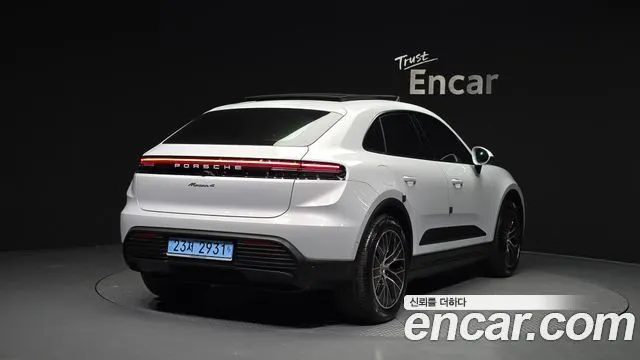 PORSCHE MACAN (EV) 2025 — 6 443 км, серебристо-серый, Корея — под ключ — фото 2