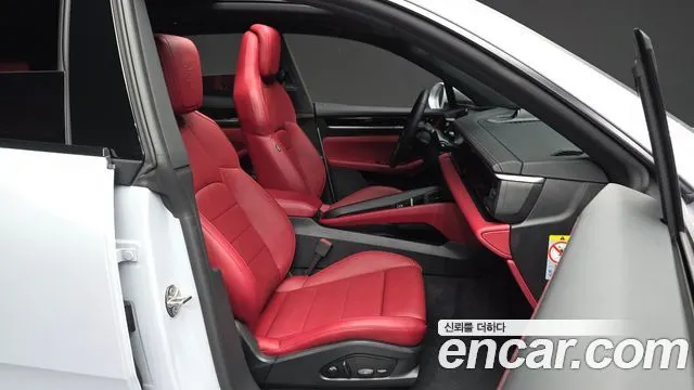 PORSCHE MACAN (EV) 2025 — 6 443 км, серебристо-серый, Корея — под ключ — фото 11