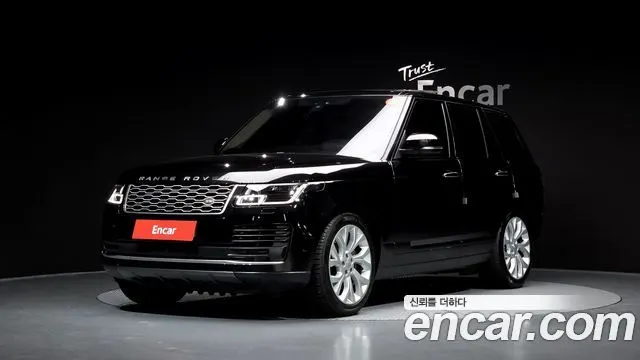 LAND ROVER RANGE ROVER (4 ПОК.) 2018 — 171 539 км, чёрный, Корея — под ключ — фото 1