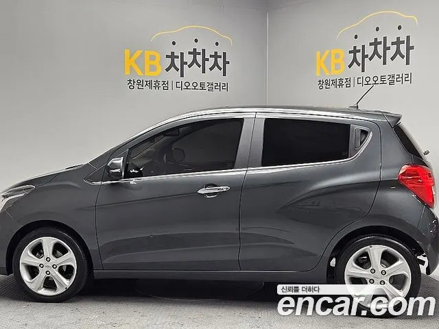 CHEVROLET SPARK 2017 — 119 929 км, серый, Корея — под ключ — фото 8