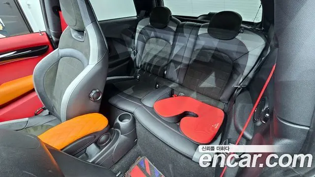 MINI COOPER S 2023 — 31 360 км, тёмно-зелёный, Корея — под ключ — фото 12