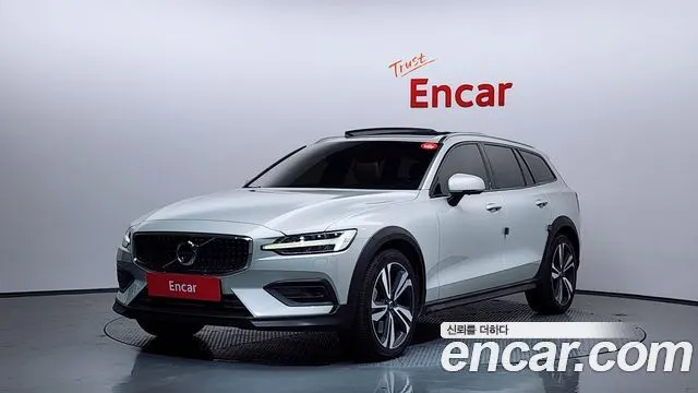 VOLVO V60 CROSS COUNTRY — из Кореи под ключ