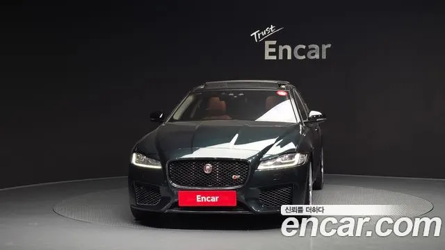 JAGUAR XF 2017 — 188 459 км, тёмно-зелёный, Корея — под ключ — фото 3