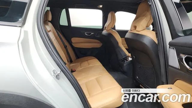 VOLVO V60 CROSS COUNTRY 2020 — 66 552 км, белый-перламутр, Корея — под ключ — фото 12