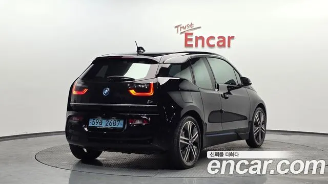 BMW I3 2018 — 20 343 км, чёрный, Корея — под ключ — фото 2