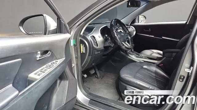 KIA SPORTAGE R 2016 — 138 647 км, серый, Корея — под ключ — фото 10