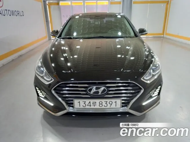 HYUNDAI SONATA HYBRID 2018 — 134 000 км, чёрный, Корея — под ключ — фото 12