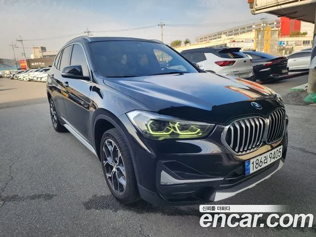 BMW X1 2021 — 49 015 км, чёрный, Корея — под ключ — фото 3