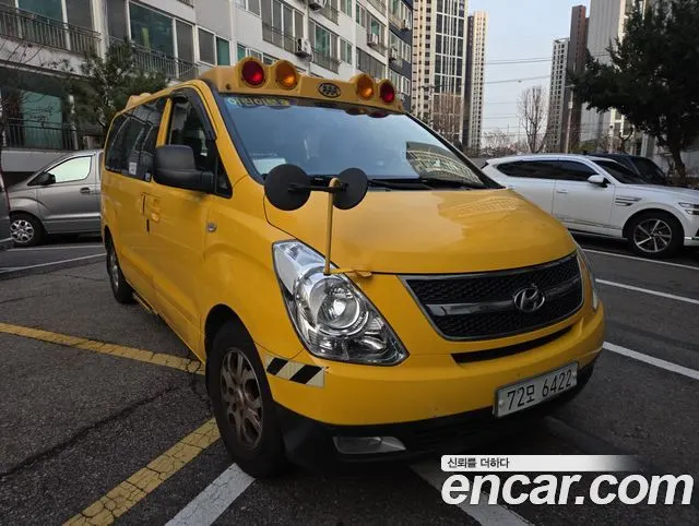 HYUNDAI GRAND STAREX 2015 — 270 000 км, жёлтый, Корея — под ключ — фото 9