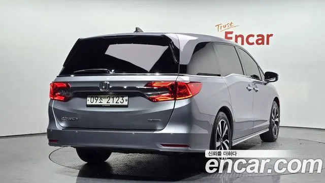 HONDA ODYSSEY — из Кореи под ключ